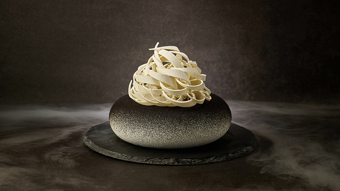 최고가를 찍은 신라호텔 더 파이니스트 럭셔리.