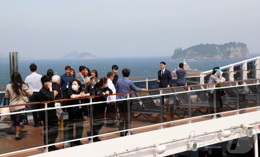 관련 사진