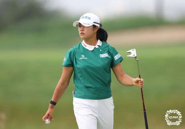 마다솜, KLPGA 투어 읏맨오픈서 첫 우승…연장서 정소이 제압