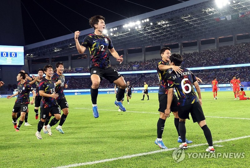 [<b>아시안게임</b>] 한국 남자<b>축구</b>, 중국 2-0 제압하고 6회 연속 4강 진출