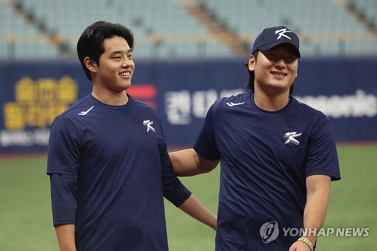 문동주, <b>상무전</b> 3이닝 1실점…곽빈은 대표팀 상대로 3이닝 2실점
