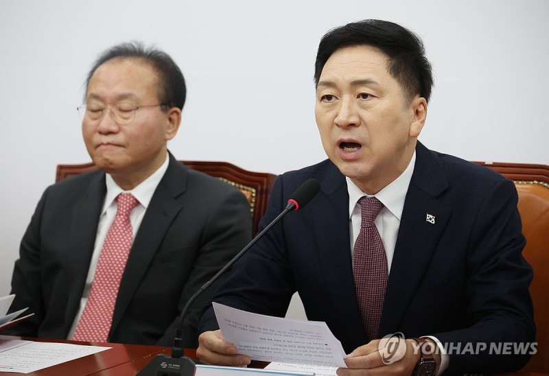 김기현 "<b>노란봉투법</b>·방송3법에 尹대통령 거부권 행사 건의"