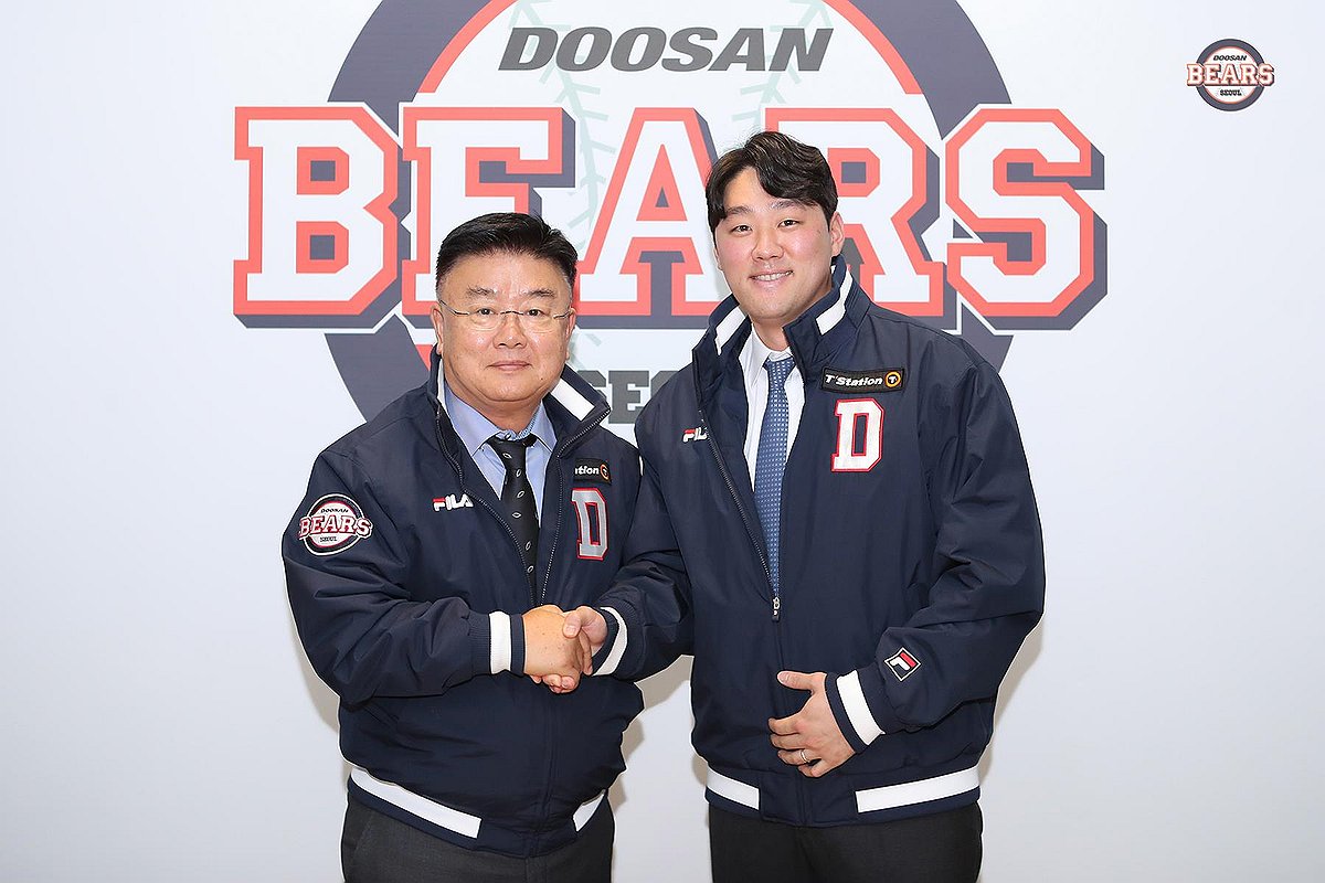 프로야구 두산 <b>김태룡 단장</b>, <b>부사장</b> 승진…단장직은 유지