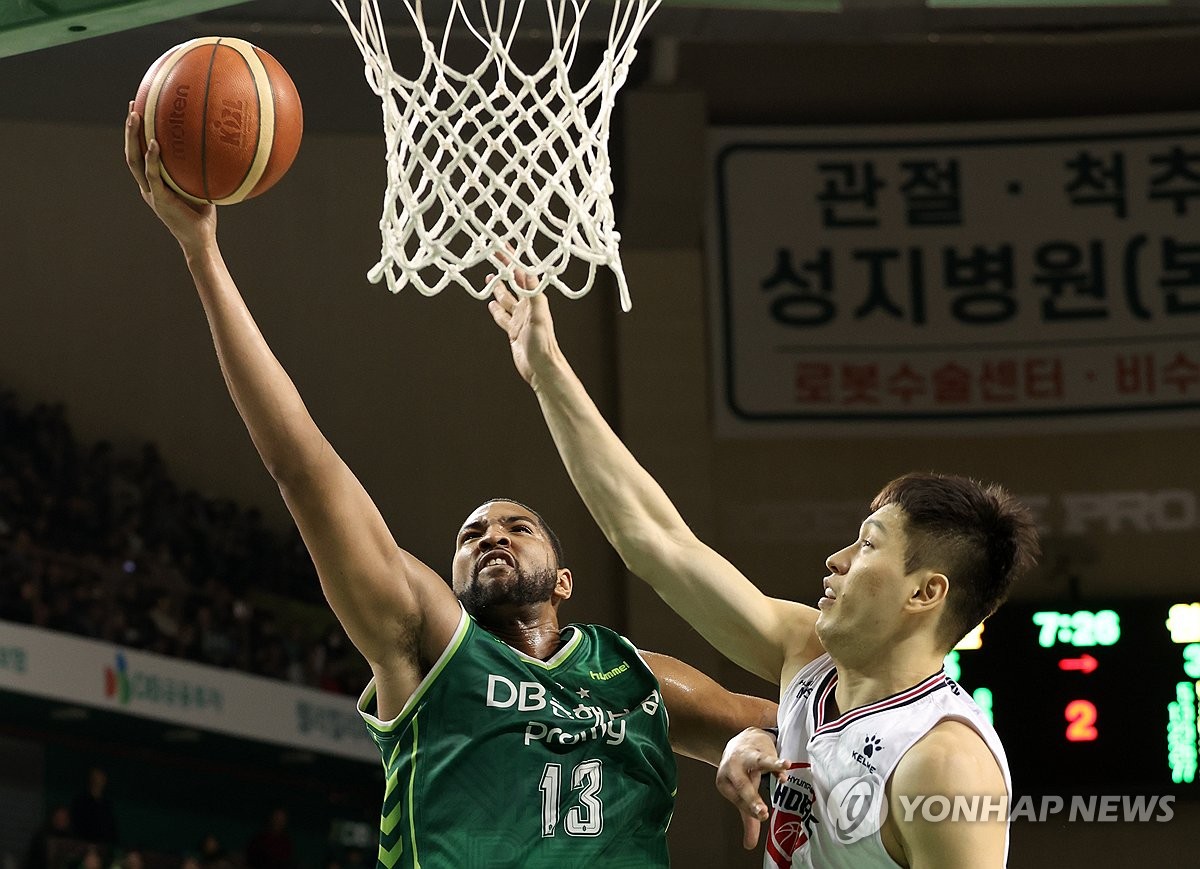<b>로슨</b>＋알바노 61점…프로농구 선두 DB, <b>현대모비스</b> 잡고 3연승