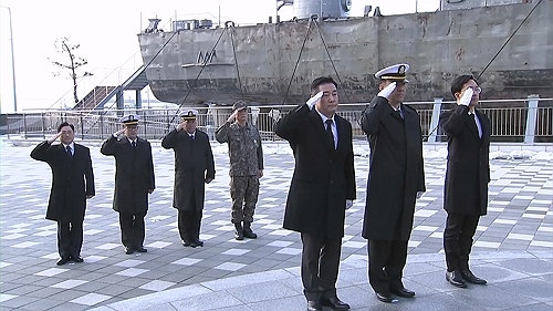 <b>신원식</b>, 부활한 <b>천안함</b> 찾아 "적 도발시 수장시켜 복수하라"