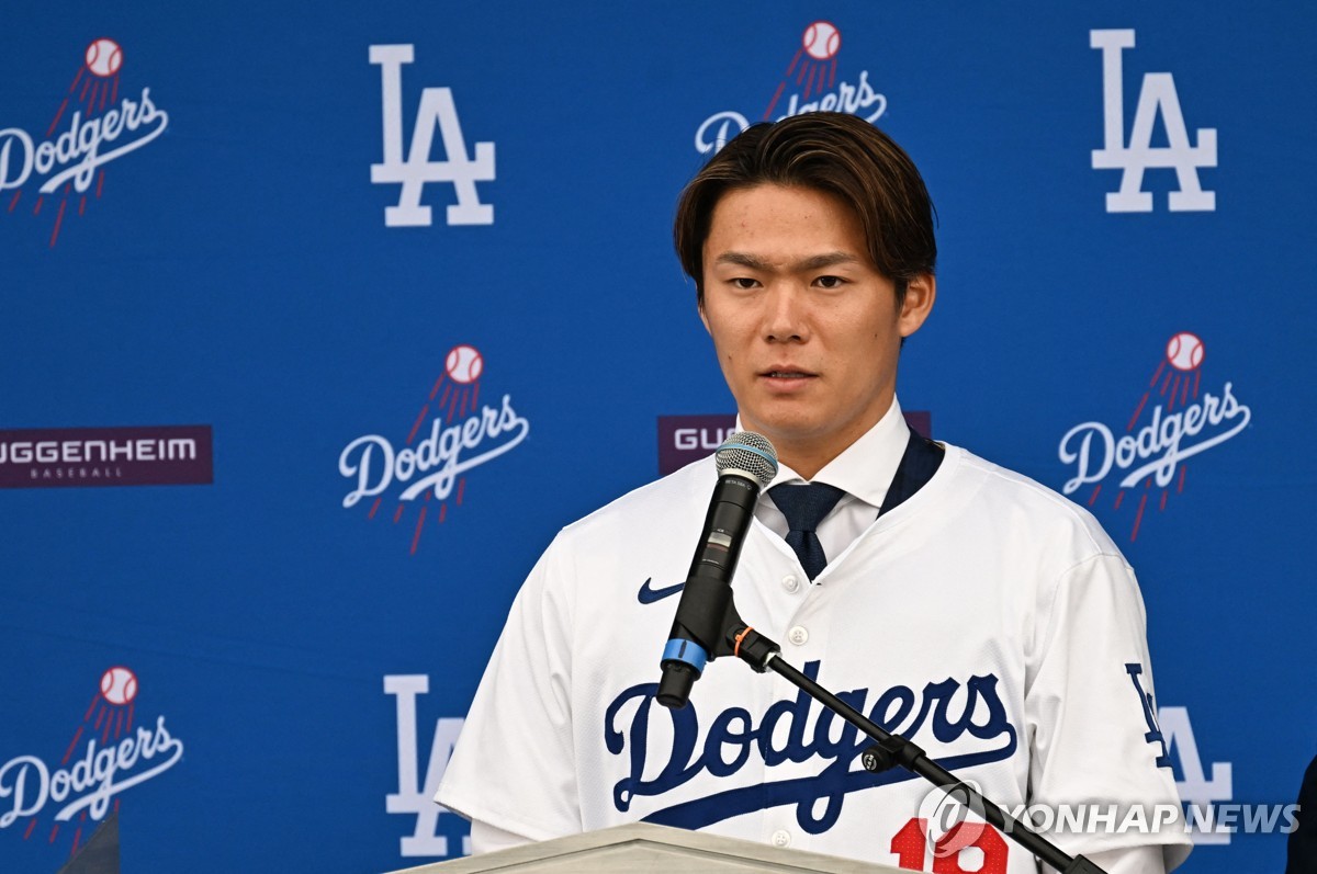<b>야마모토</b>, 역대 MLB <b>투수</b> 최고 보장액에 <b>다저스</b> 공식 입단