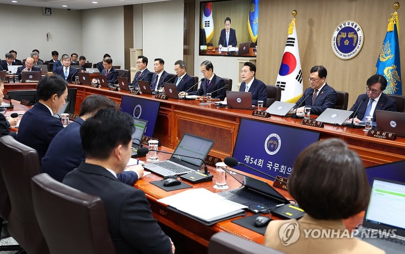 <b>국무회의</b> 오후로 연기…'김건희 <b>특검법</b>' 오늘 거부권 가능성