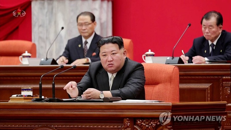 <b>김정은</b> "대한민국은 우리의 주적…전쟁 피할 생각 전혀 없어"