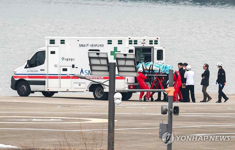 <b>권익위</b> "<b>이재명</b> 대표 <b>헬기</b> 이송 관련 다수 신고…조사 착수"