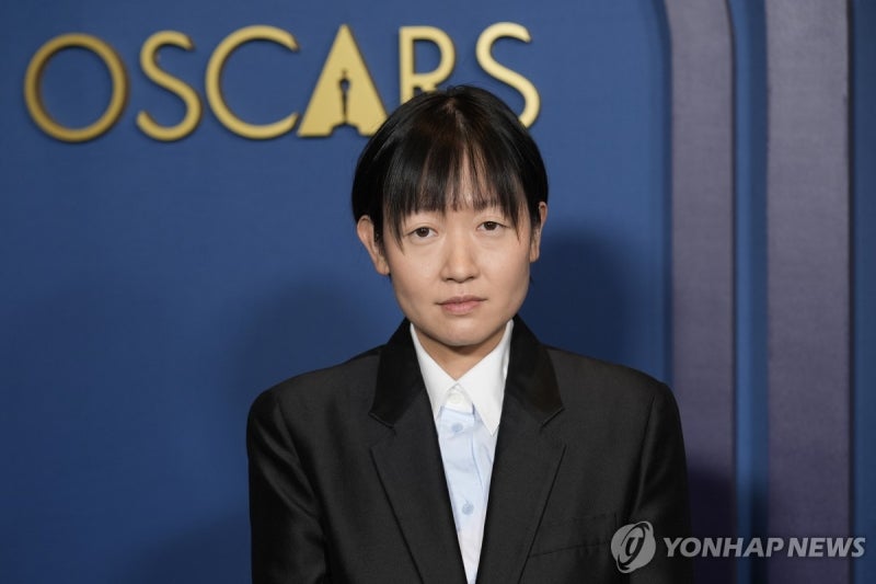 [속보] <b>셀린</b> 송 감독 '패스트 <b>라이브즈</b>', <b>아카데미</b> 작품상 후보