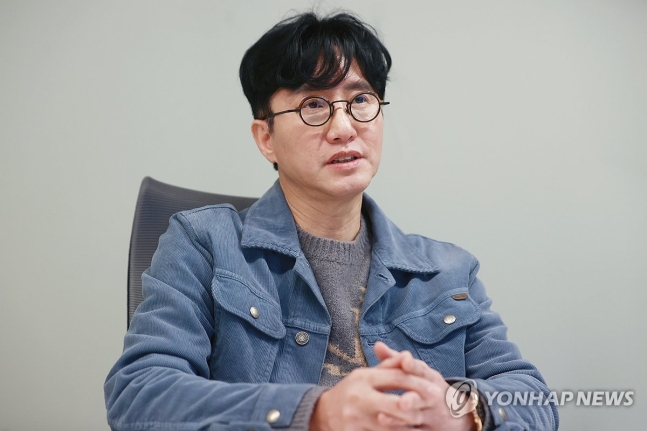 브로드웨이 진출한 신춘수 대표 인터뷰
(서울=연합뉴스) 진연수 기자 = 신춘수 오디컴퍼니 대표가 25일 오후 서울 강남구 오디컴퍼니에서 연합뉴스와 인터뷰를 하고 있다. 2024.1.25 jin90@yna.co.kr