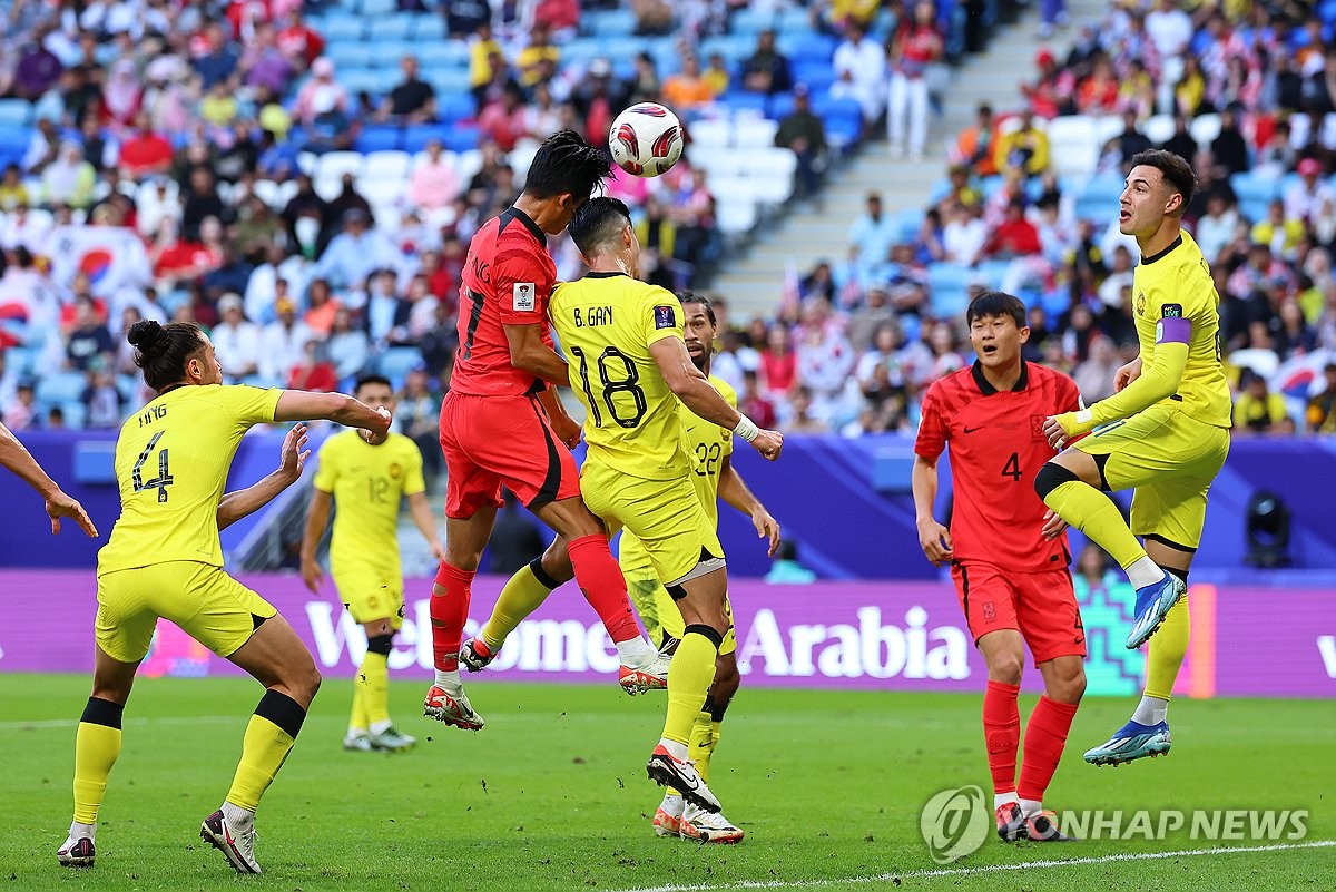 클린스만호, <b>아시안컵</b>서 말레이에 전반 1-0 앞서…정우영 선제골
