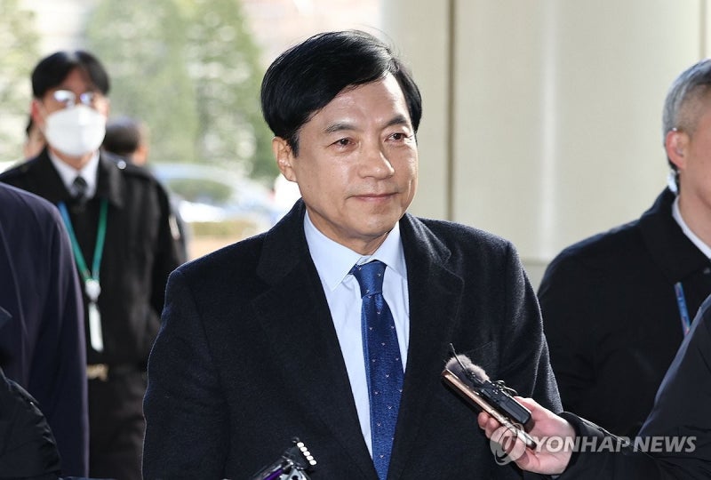 법무부, '尹사단은 검찰 하나회' <b>이성윤 검사징계위</b> 회부
