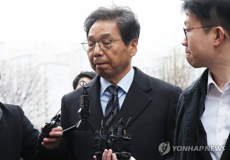 <b>박영우 대유위니아</b> 회장 <b>영장실질심사</b> 출석