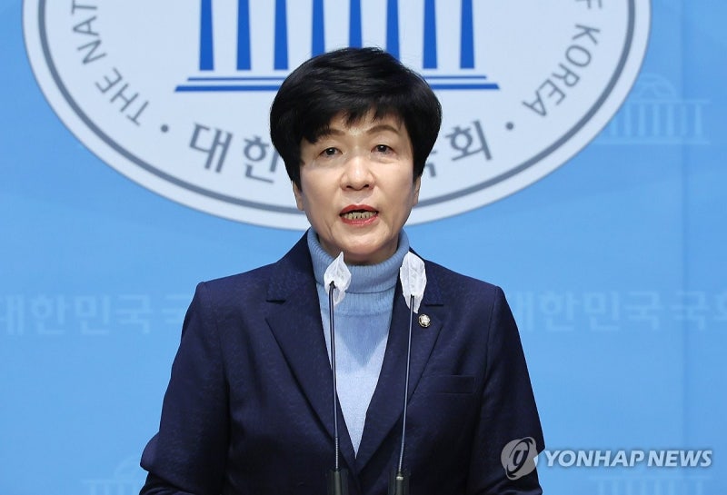 <b>김영주</b> 국회부의장, 민주당 탈당 선언…"하위 20% 통보 모멸감"(종합2보)