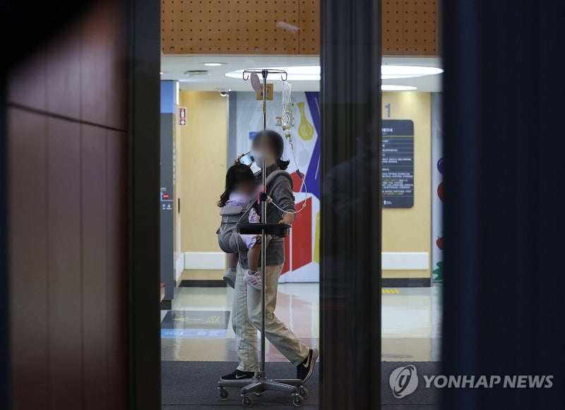 <b>전공의</b> 오늘 <b>병원</b> 떠난다…"수술 어떡해" 의료대란 현실로