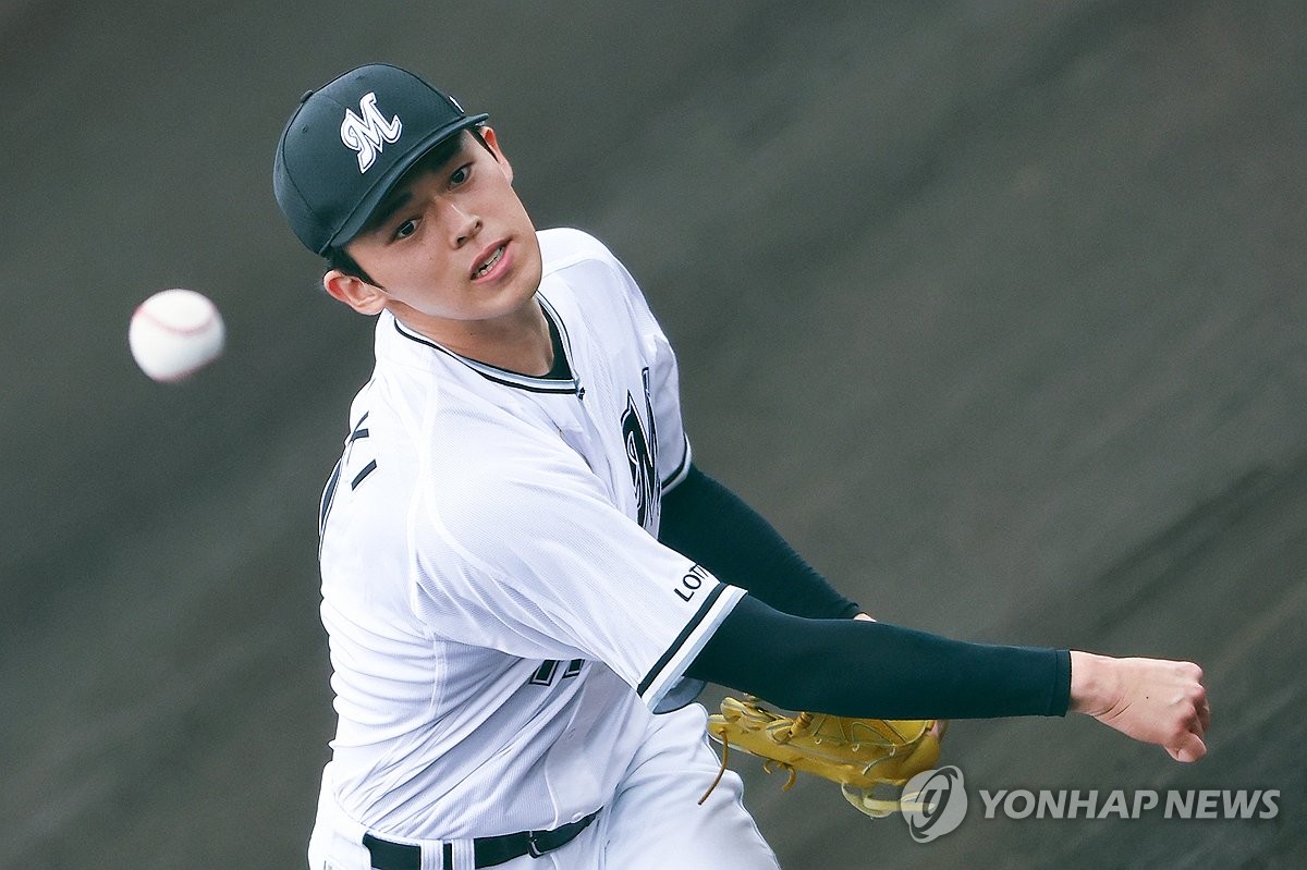 '도련님' 일본 <b>지바롯데</b> 사사키, 한국 취재진 접촉 '원천 차단'