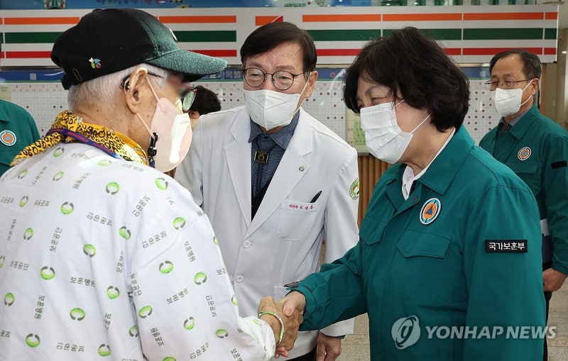 <b>대구보훈병원</b> 방문한 <b>강정애 장관</b>