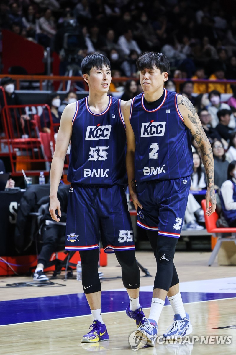 프로농구 KCC, 송교창·<b>최준용</b> 나란히 부상 악재