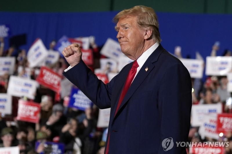 美<b>대법</b>, <b>트럼프</b> 대선 출마자격 <b>유지</b>…대권 재도전 장애물 '제거'(종합2보)