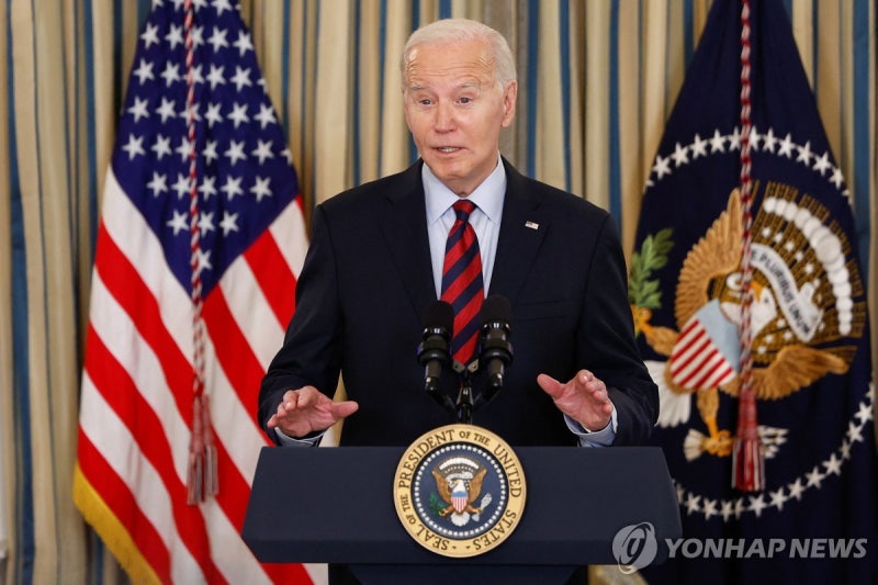 <b>바이든</b>·<b>트럼프</b>, <b>슈퍼화요일</b> 경선 압승…본선재대결 사실상 확정(종합)