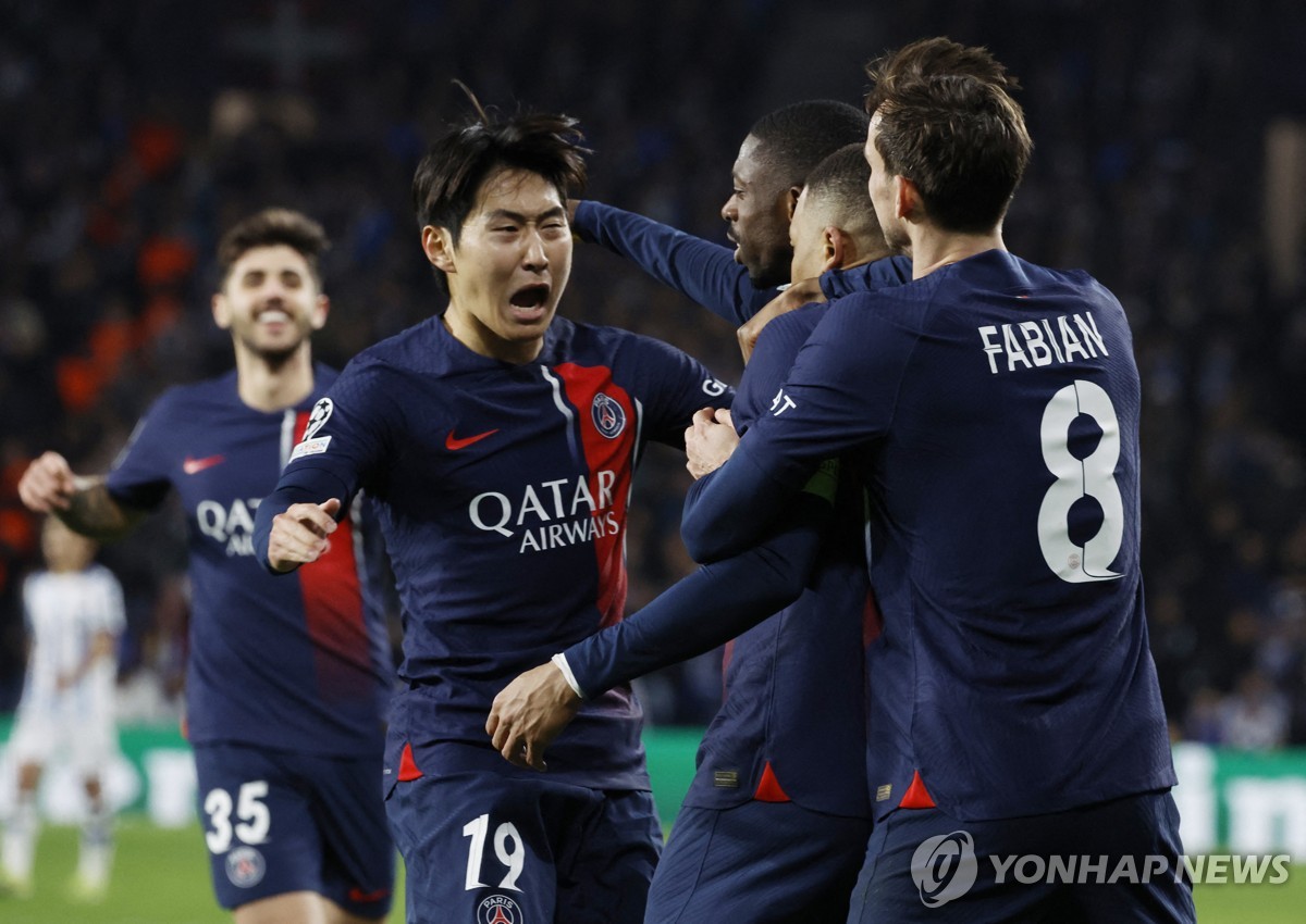 <b>이강인</b>, UCL 첫도움…PSG는 R소시에다드 꺾고 3년 만에 <b>8강</b>행(종합)