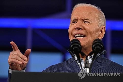 국정연설 후 경합주 공략 나선 <b>바이든</b> "<b>연준</b>의 <b>금리인하</b> 믿어"