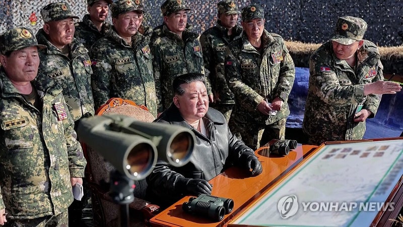 북한 김정은, 탱크병 <b>대항훈련경기</b> 지도