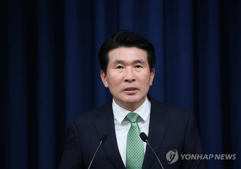 <b>황상무</b> 과거 '기자회칼 <b>테러</b>' 언급에 野 일제히 "해임해야"