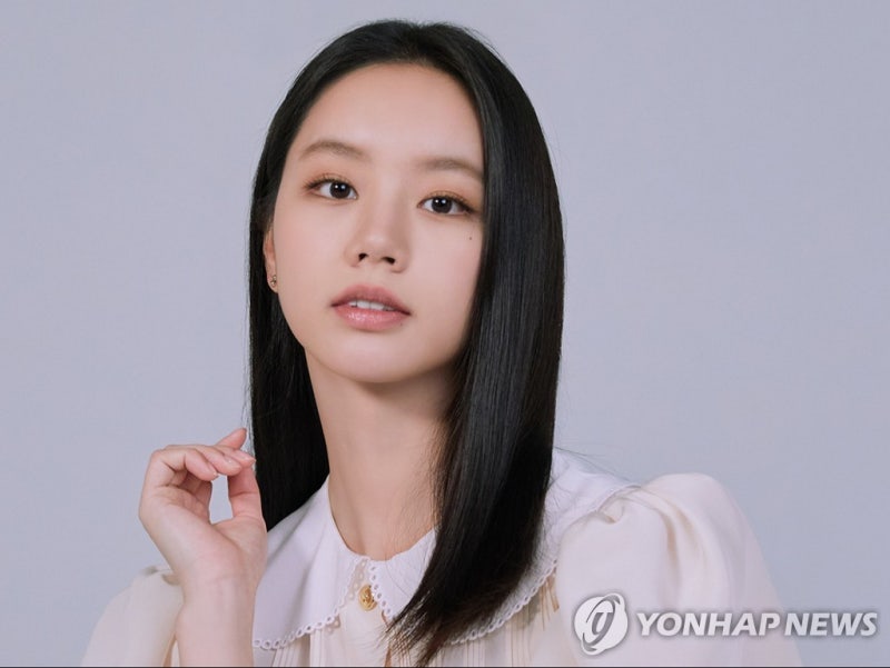 <b>혜리</b>, <b>류준열</b>·<b>한소희</b> 열애설에 '재밌네'는 "순간의 감정…죄송"