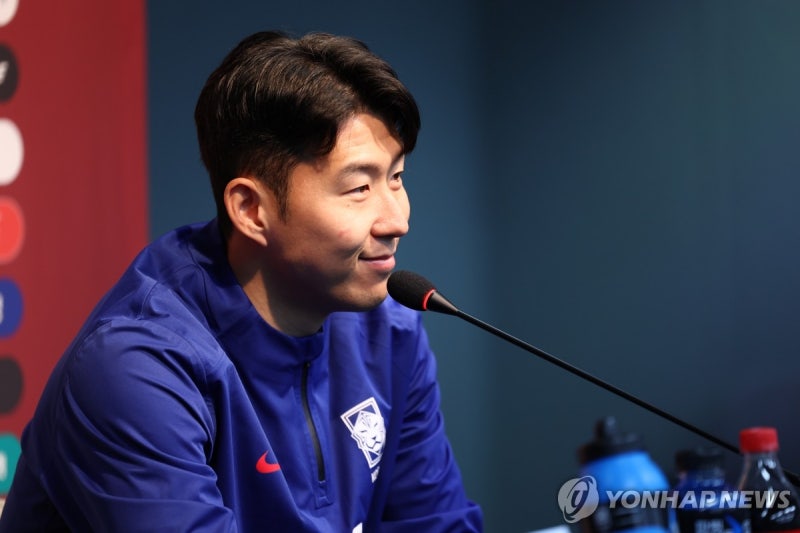 <b>손흥민</b> "강인이가 선수단에 진심 어린 <b>사과</b>…선수들 받아줘"