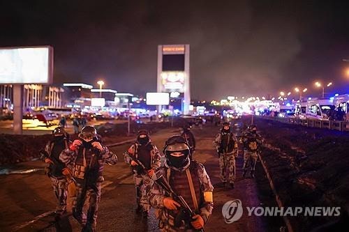 러시아, 모스크바 <b>테러 배후</b>로 <b>우크라</b> 지목…전쟁 변수되나
