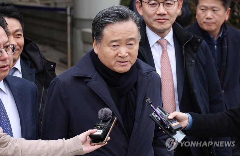 [2보] 검찰 '소환 불응' <b>허영인</b> SPC 회장 <b>체포</b>