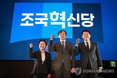 조국당 <b>김준형</b>, 세 자녀 모두 미국 국적…金 "자기결정 내린 것"