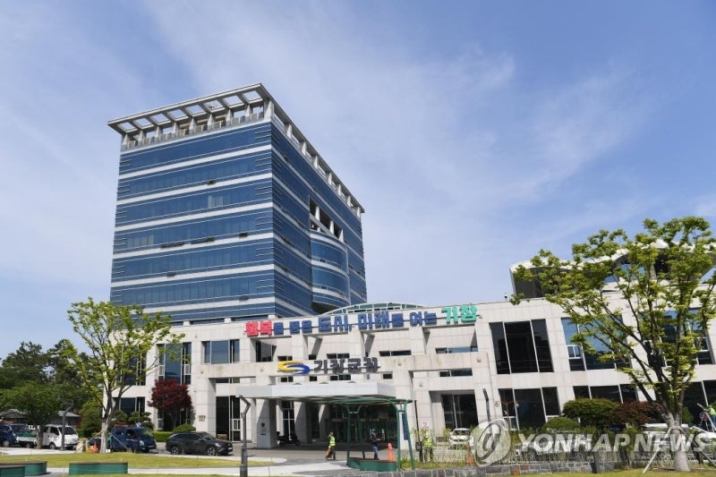 <b>부산 기장군</b>, <b>중학생</b> 숨진 교차로 개선 위해 긴급 추경