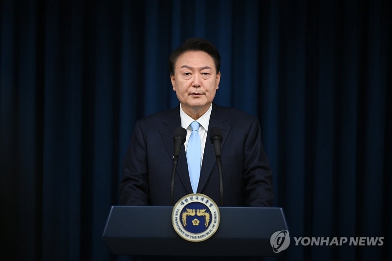 '<b>대통령</b>-<b>전공의</b>' <b>대화</b> 열릴까…침묵해온 <b>전공의</b> '입' 주목