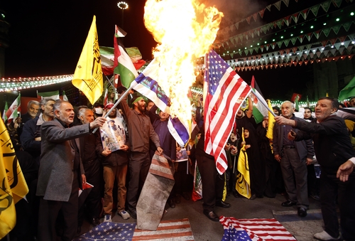 미국과 이스라엘 국기 태우는 이란 시위대 
[EPA=연합뉴스. 자료사진. 재판매 및 DB 금지] 