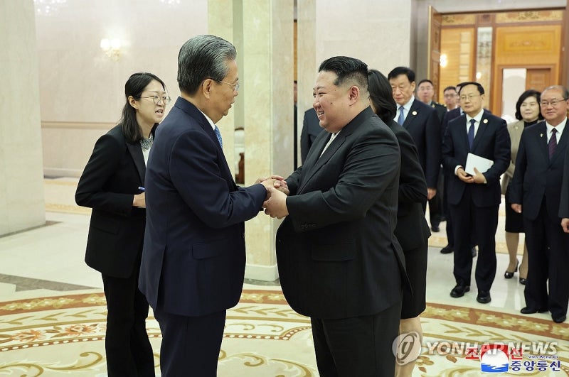 <b>김정은</b>, 中<b>자오러지</b> 접견
