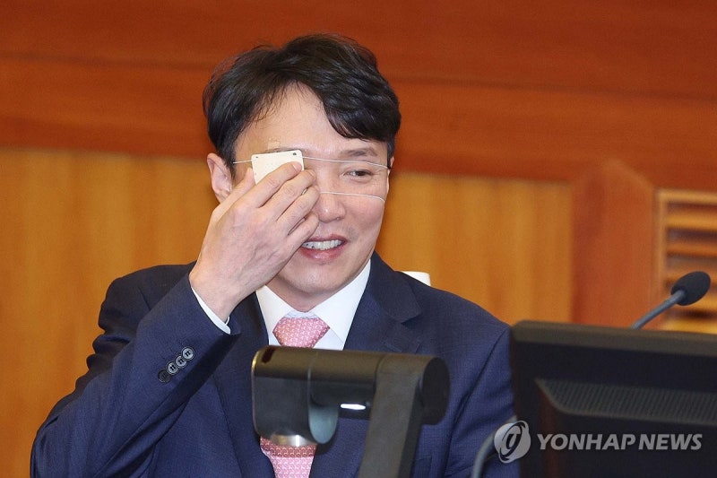 탄핵 심판 <b>변론</b>기일 출석한 <b>이정섭 검사</b>