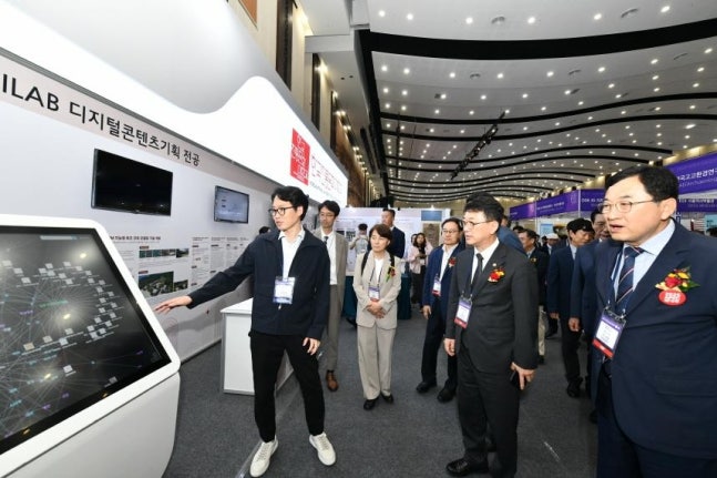 World National Heritage Industry Fair Last Year
[Provided by Cultural Heritage Administration. Redistribution and DB prohibited]