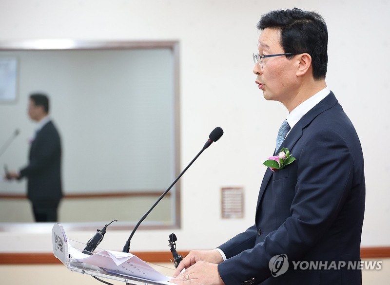 취임사하는 <b>송경호 부산고검장</b>