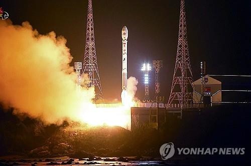北 "6월4일 전에 위성발사"…한중일정상회의 직전 日에 통보(종합)