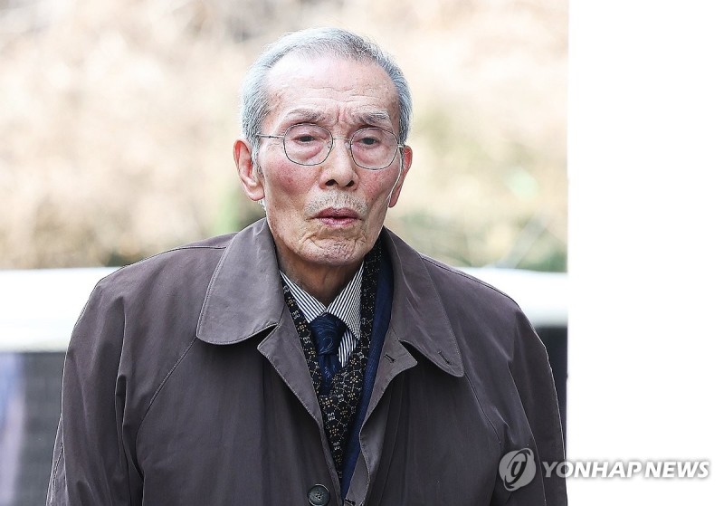 KBS, '<b>강제추행</b>' <b>오영수</b> 출연 정지…김호중은 내일 심사