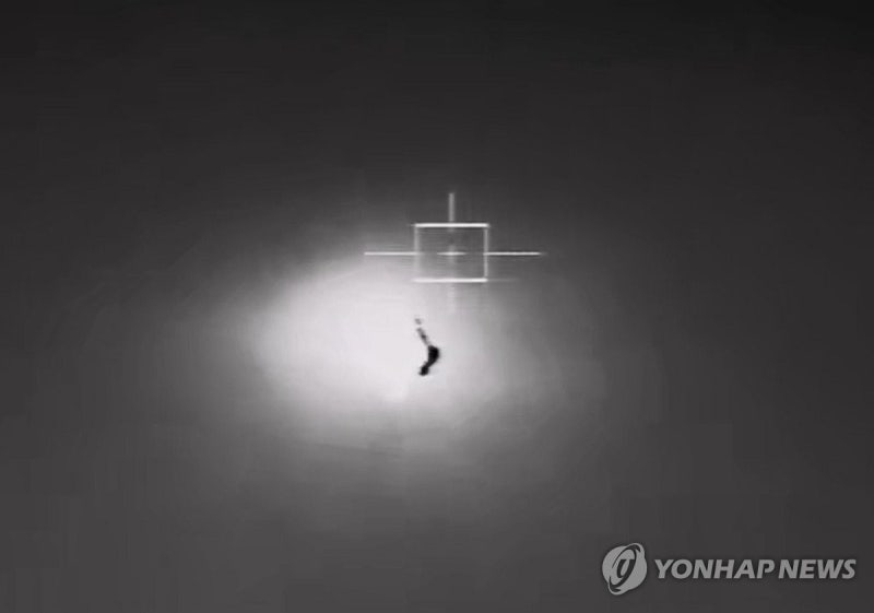합참 "북 <b>정찰위성 발사</b> 실패 엔진 연소 계통 문제로 추정"