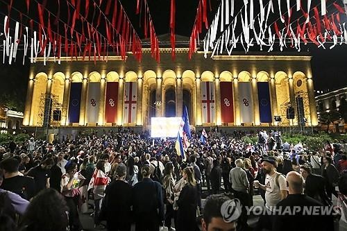 <b>조지아</b>, 러시아식 '언론·NGO 통제법' 강행…서방, 유감 표명