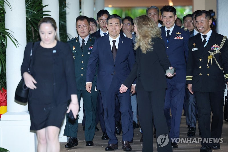 <b>한미일 국방장관 회담</b> 참석하는 신원식 <b>장관</b>