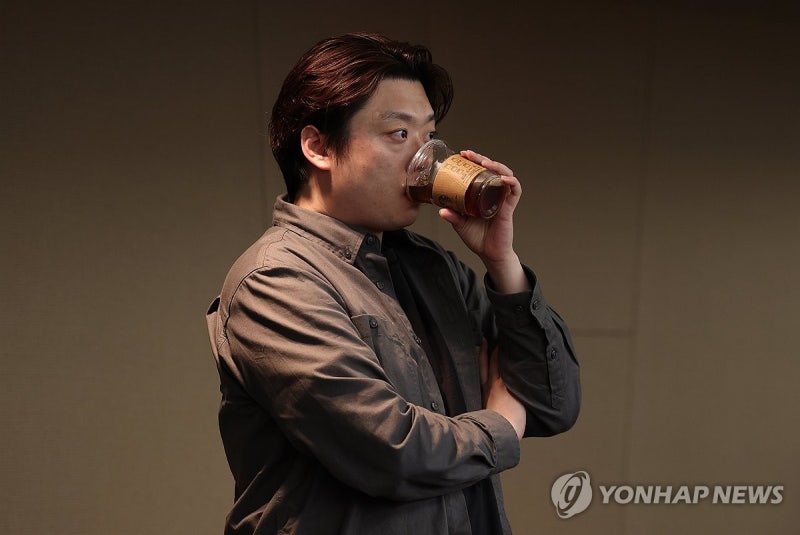 <b>전공의</b> 대표 "<b>사직서</b> 수리돼도 안 돌아가…잡아가도 괜찮다"
