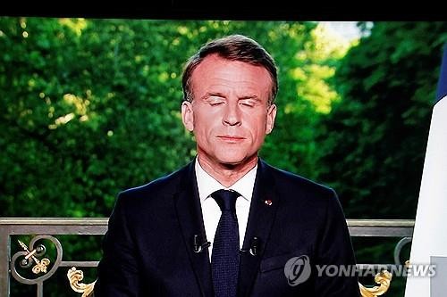마크롱, <b>유럽</b> <b>선거</b> 참패에 전격 <b>의회</b> 해산…30일 조기총선(종합)
