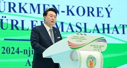 尹<b>대통령</b> "<b>투르크</b> 적토마처럼 한-<b>투르크</b> 경제협력 속도 높여야"(종합)