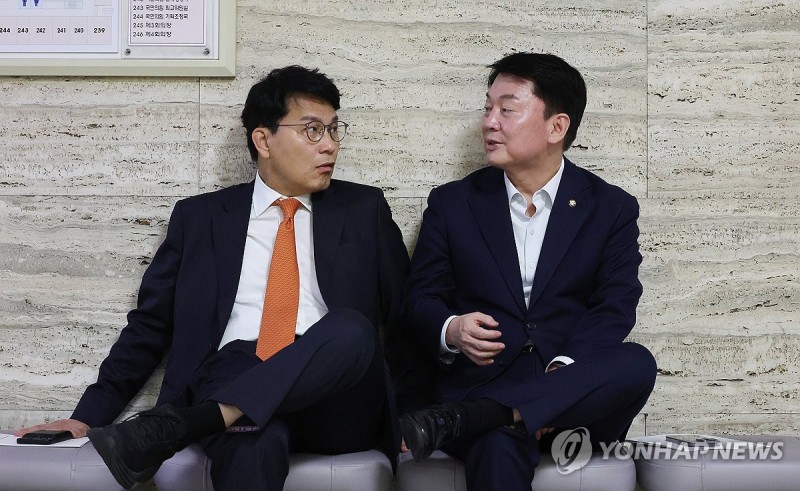 <b>윤상현</b>, 한동훈에 공개질문 "<b>대선</b> 출마 않고 임기 채울건가"